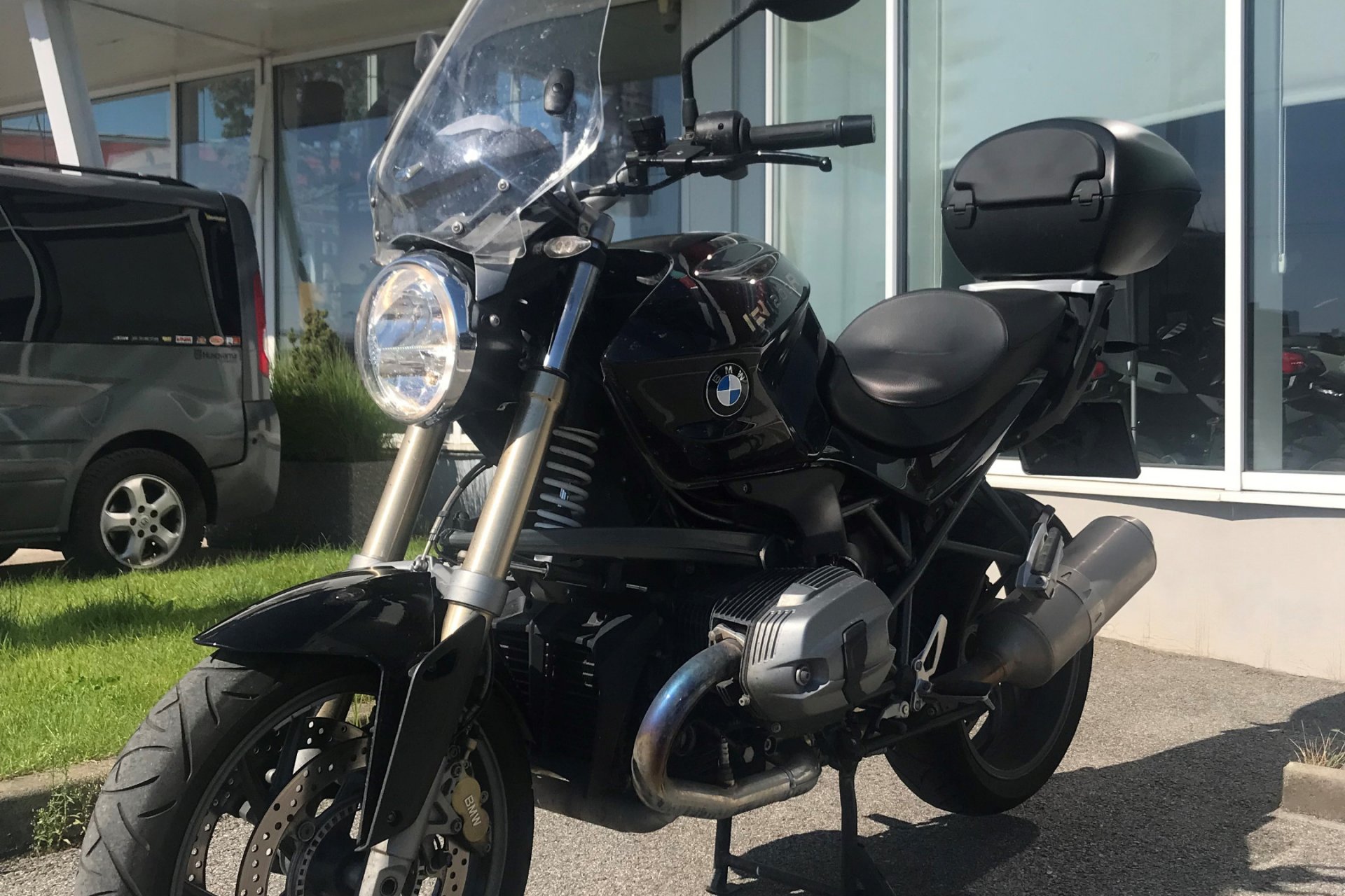 R1200R